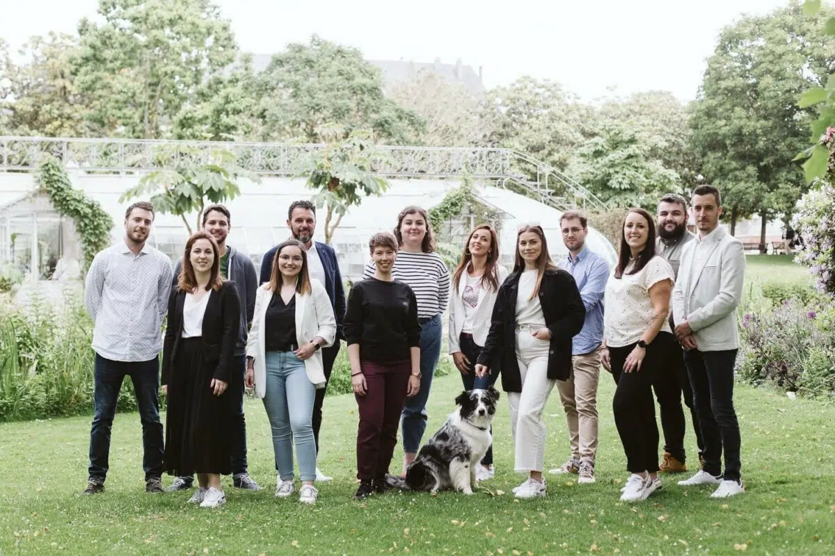 photo groupe de salarié dans le jardin des plantes de Nantes